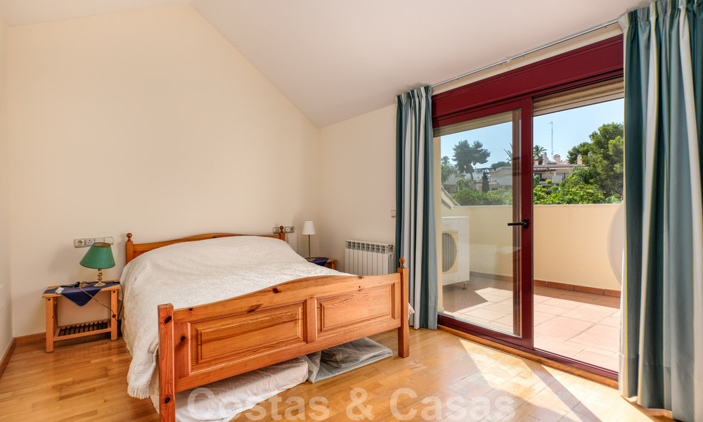 Mooi huis te koop met 3 slaapkamers op loopafstand van voorzieningen en Puerto Banus in Nueva Andalucia, Marbella 29277