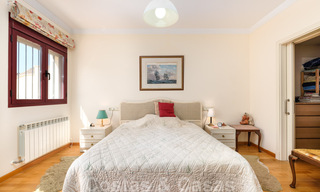 Mooi huis te koop met 3 slaapkamers op loopafstand van voorzieningen en Puerto Banus in Nueva Andalucia, Marbella 29285 