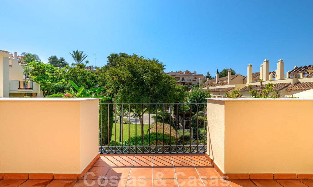 Mooi huis te koop met 3 slaapkamers op loopafstand van voorzieningen en Puerto Banus in Nueva Andalucia, Marbella 29289