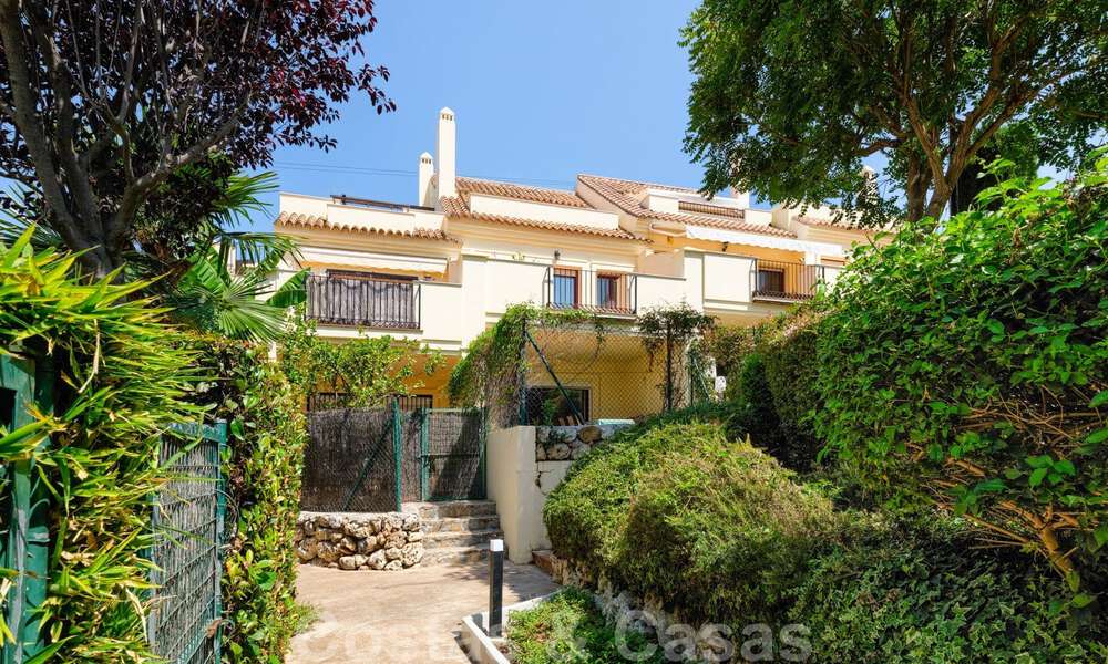 Mooi huis te koop met 3 slaapkamers op loopafstand van voorzieningen en Puerto Banus in Nueva Andalucia, Marbella 29299