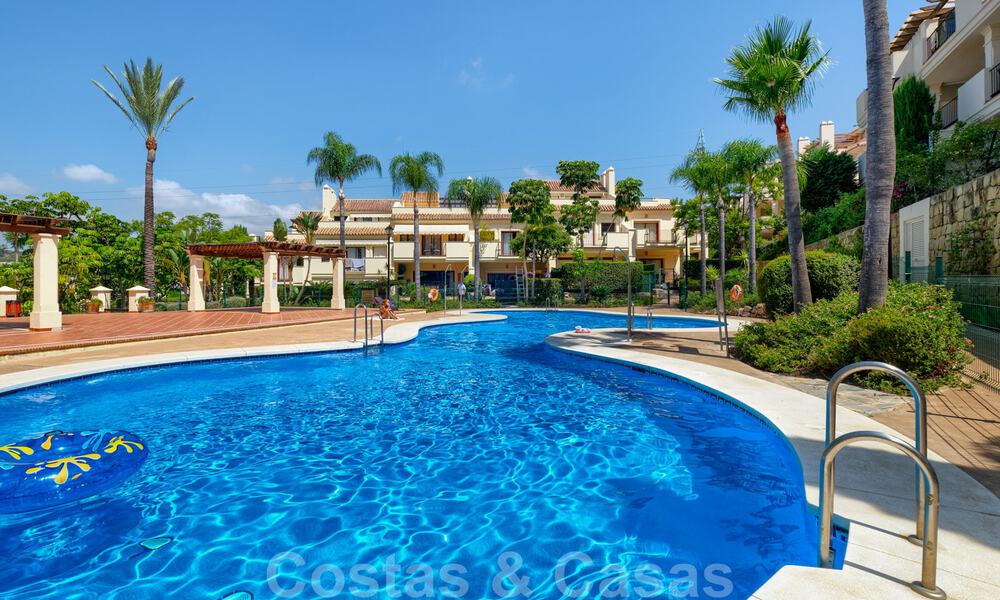 Mooi huis te koop met 3 slaapkamers op loopafstand van voorzieningen en Puerto Banus in Nueva Andalucia, Marbella 29301
