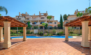 Mooi huis te koop met 3 slaapkamers op loopafstand van voorzieningen en Puerto Banus in Nueva Andalucia, Marbella 29303 