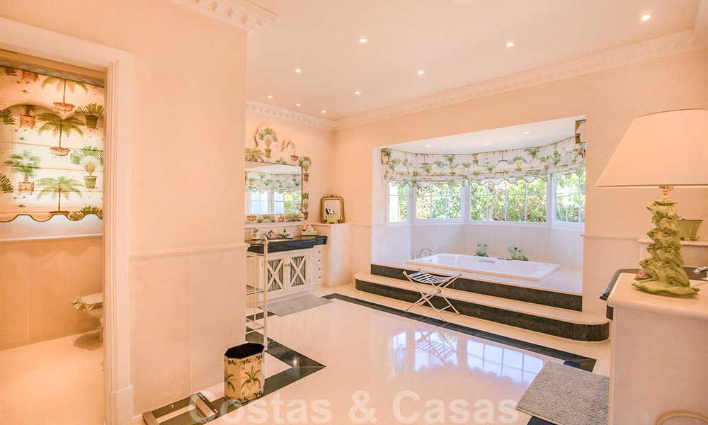 Spectaculaire, elegante villa te koop nabij het strand in het westen van Marbella 29408