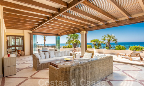 Exclusief eerstelijns strand penthouse appartement te koop in Los Monteros, Marbella 29580