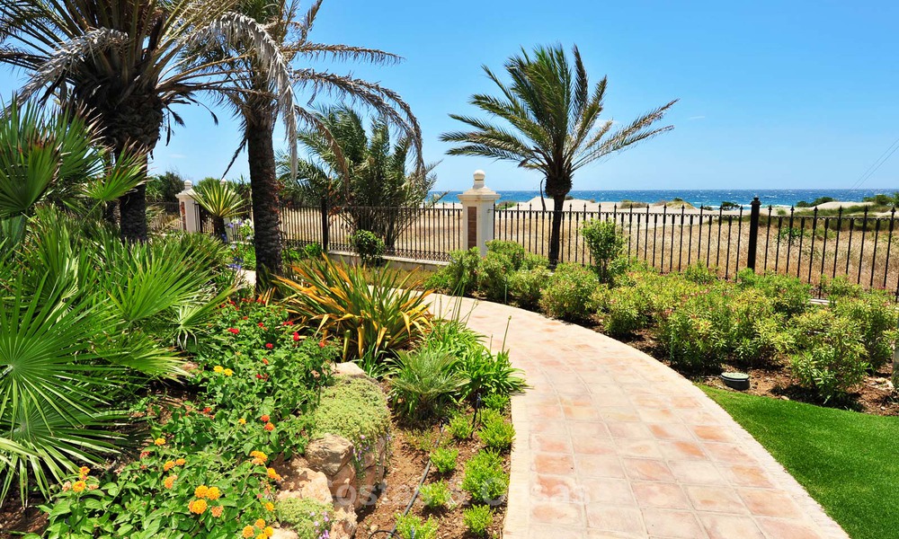 Exclusief eerstelijns strand penthouse appartement te koop in Los Monteros, Marbella 29587