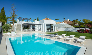 Elegant gerenoveerde villa in Aloha, Nueva Andalucia, Marbella. Eerstelijn golf op een verhoogde positie met prachtig uitzicht. 29928 