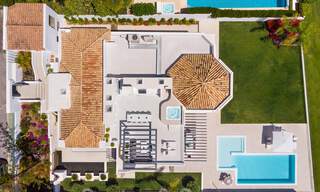 Elegant gerenoveerde villa in Aloha, Nueva Andalucia, Marbella. Eerstelijn golf op een verhoogde positie met prachtig uitzicht. 29951 