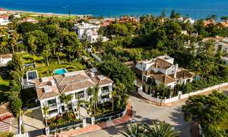 Ruime, nieuwe moderne villa te koop vlak bij het strand en de golfbaan in Marbella - Estepona 30158 