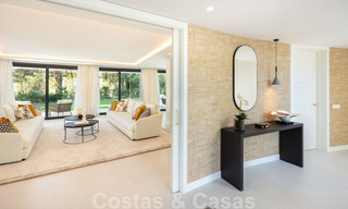 Elegant gerenoveerde eerstelijnsgolf villa te koop in het hart van de Golfvallei in Nueva Andalucia, Marbella 30034 