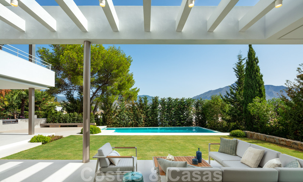 Elegante vernieuwbouw villa te koop met prachtig uitzicht op de berg La Concha in Nueva Andalucia - Marbella 30061