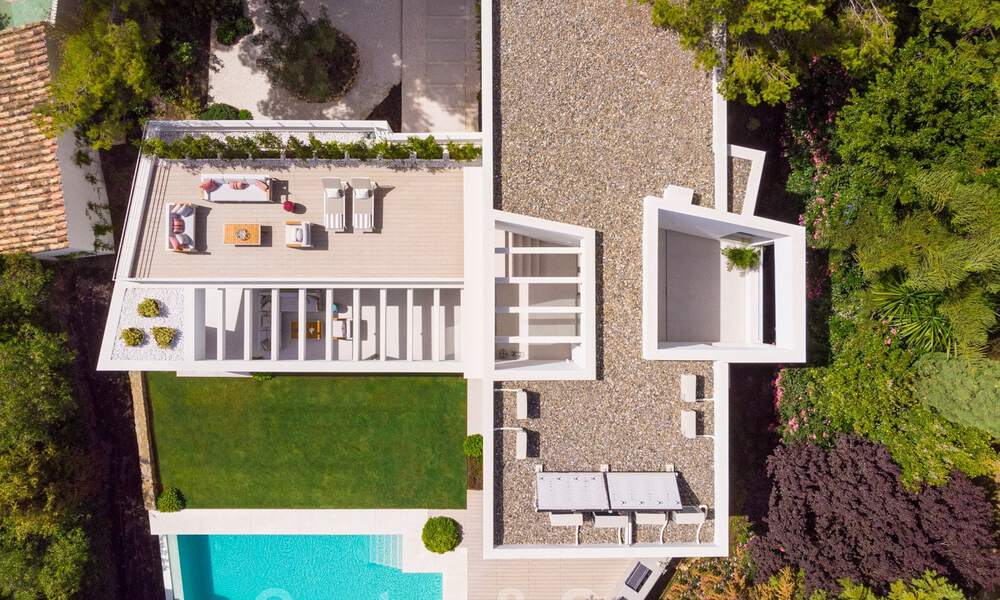 Elegante vernieuwbouw villa te koop met prachtig uitzicht op de berg La Concha in Nueva Andalucia - Marbella 30065
