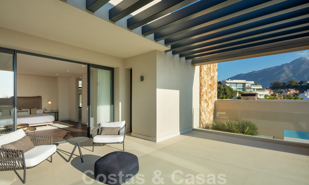 Laatste villa! Hedendaagse moderne nieuwbouw villa met zeezicht te koopin Nueva Andalucia, Marbella 30323
