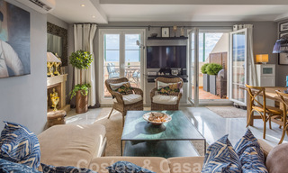 Gerenoveerd penthouse appartement te koop met zeezicht en op wandelafstand van alle voorzieningen en Puerto Banus in Nueva Andalucia, Marbella 31181 