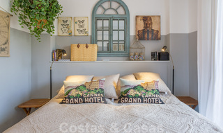 Gerenoveerd penthouse appartement te koop met zeezicht en op wandelafstand van alle voorzieningen en Puerto Banus in Nueva Andalucia, Marbella 31189 