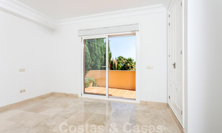 Halfvrijstaand huis te koop in een gated community op de Golden Mile te Marbella 30855 