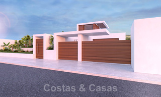 Moderne nieuwbouw villa te koop, direct aan de golfbaan met panoramisch golf-, berg- en zeezicht in Estepona 30875 