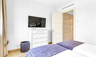 Tijdloos luxe appartement te koop met zeezicht op de Golden Mile, tussen Puerto Banus en Marbella 30894 