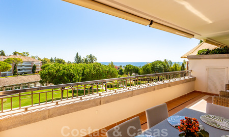 Tijdloos luxe appartement te koop met zeezicht op de Golden Mile, tussen Puerto Banus en Marbella 30908