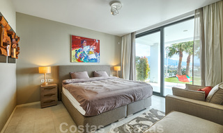 Moderne villa te koop, eerstelijns golf met panoramisch berg-, golf- en zeezicht in Benahavis - Marbella 30991 