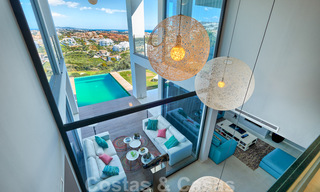Moderne villa te koop, eerstelijns golf met panoramisch berg-, golf- en zeezicht in Benahavis - Marbella 31004 