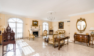 Statige landelijke villa te koop in een klassieke Mediterrane stijl op de New Golden Mile, dicht bij het strand en Estepona centrum 31397 