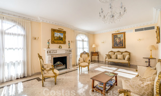 Statige landelijke villa te koop in een klassieke Mediterrane stijl op de New Golden Mile, dicht bij het strand en Estepona centrum 31399 