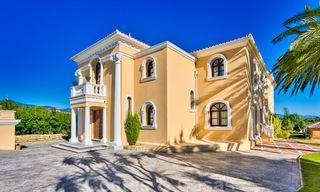 Statige landelijke villa te koop in een klassieke Mediterrane stijl op de New Golden Mile, dicht bij het strand en Estepona centrum 31438 