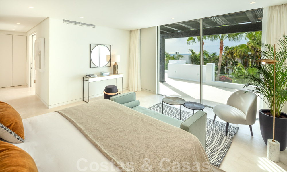 Toplocatie, volledig gerenoveerd penthouse met gedeeltelijk zeezicht te koop in Puente Romano - Golden Mile, Marbella 31247