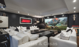 Unieke luxe villa in een Andalusische-Moorse stijl te koop op loopafstand van het strand en de golfbaan in West Marbella 31295 