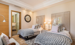 Unieke luxe villa in een Andalusische-Moorse stijl te koop op loopafstand van het strand en de golfbaan in West Marbella 31304 