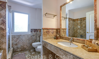 Ruim appartement met een groot terras te koop in een complex aan de Golden Mile in Marbella 31346 