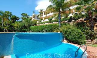 Ruim luxe appartement met een groot terras in een kleinschalig complex aan de Golden Mile te koop in Marbella 31597 