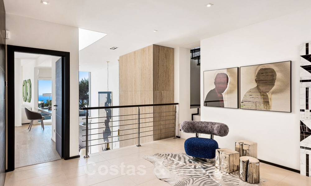 Uitstekende locatie, modern design huis te koop in de heuvels van Marbella, boven de Golden Mile in Sierra Blanca 31494