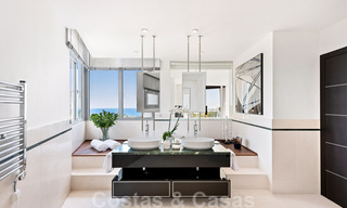 Uitstekende locatie, modern design huis te koop in de heuvels van Marbella, boven de Golden Mile in Sierra Blanca 31500 
