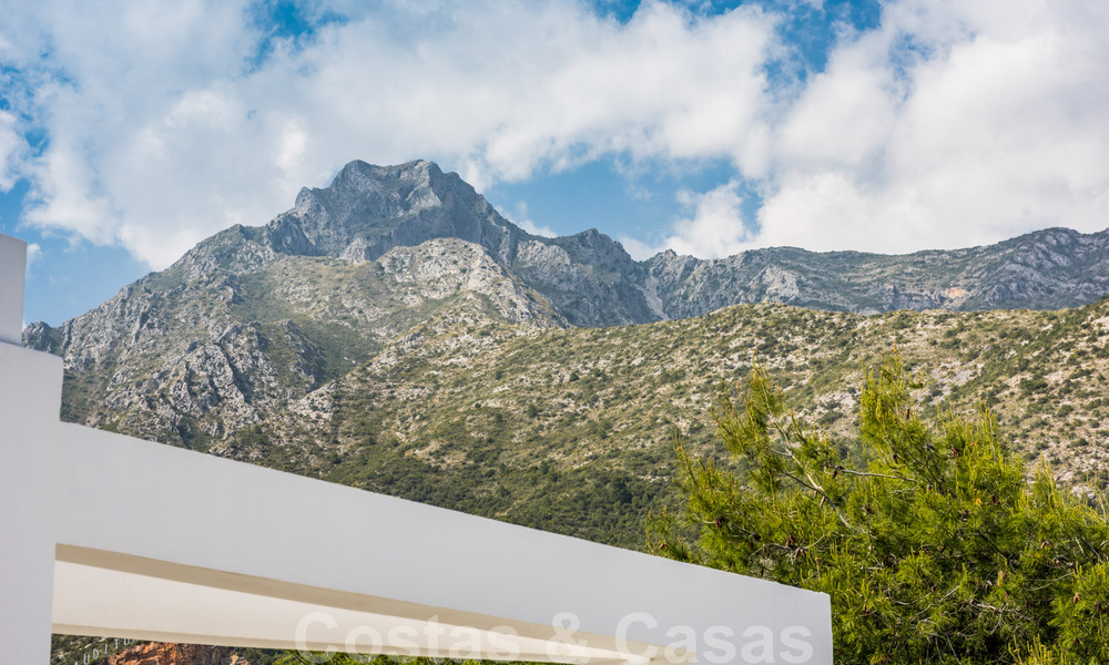 Uitstekende locatie, modern design huis te koop in de heuvels van Marbella, boven de Golden Mile in Sierra Blanca 31504