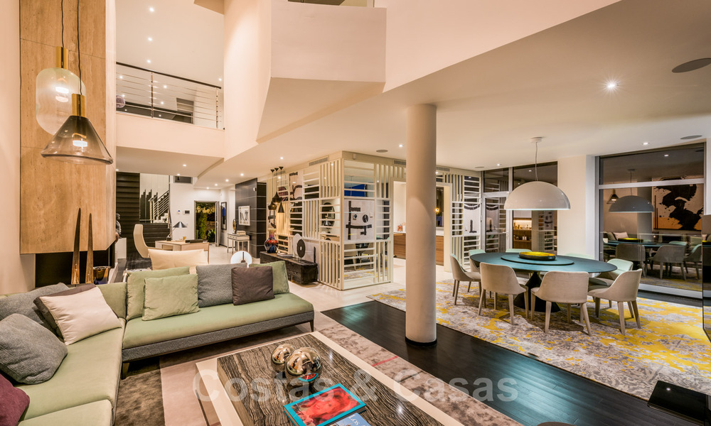 Uitstekende locatie, modern design huis te koop in de heuvels van Marbella, boven de Golden Mile in Sierra Blanca 31518