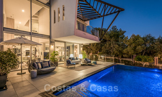 Uitstekende locatie, modern design huis te koop in de heuvels van Marbella, boven de Golden Mile in Sierra Blanca 31520 