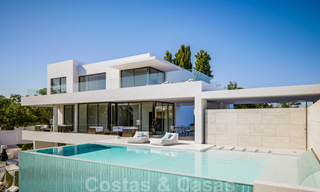 Moderne nieuwe villa's met zeezicht te koop, gelegen in een omheind en beveiligd complex in Benahavis - Marbella 31571 