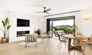 Prachtig gerenoveerde villa in Scandinavische stijl, met prachtig uitzicht te koop in Benahavis - Marbella 31690 