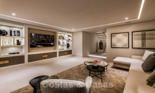 Gerenoveerde luxevilla in een contemporaine stijl te koop, dicht bij voorzieningen in de golfvallei van Nueva Andalucia, Marbella 31725 