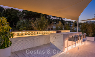 Gerenoveerde luxevilla in een contemporaine stijl te koop, dicht bij voorzieningen in de golfvallei van Nueva Andalucia, Marbella 31787 