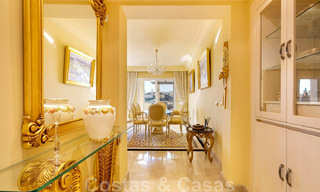 Ruim luxe penthouse te koop aan de golfbaan in Nueva Andalucia, Marbella met panoramisch uitzicht 32085 