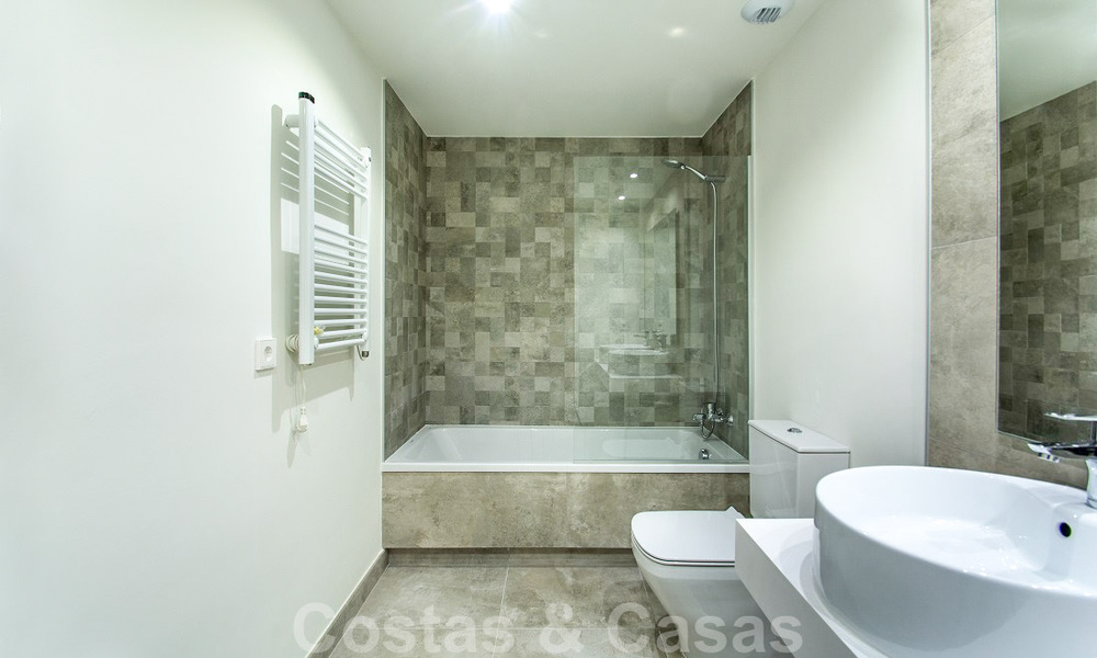 Elegant modern appartement met zee- en stadszicht te koop in het centrum van Estepona 32237