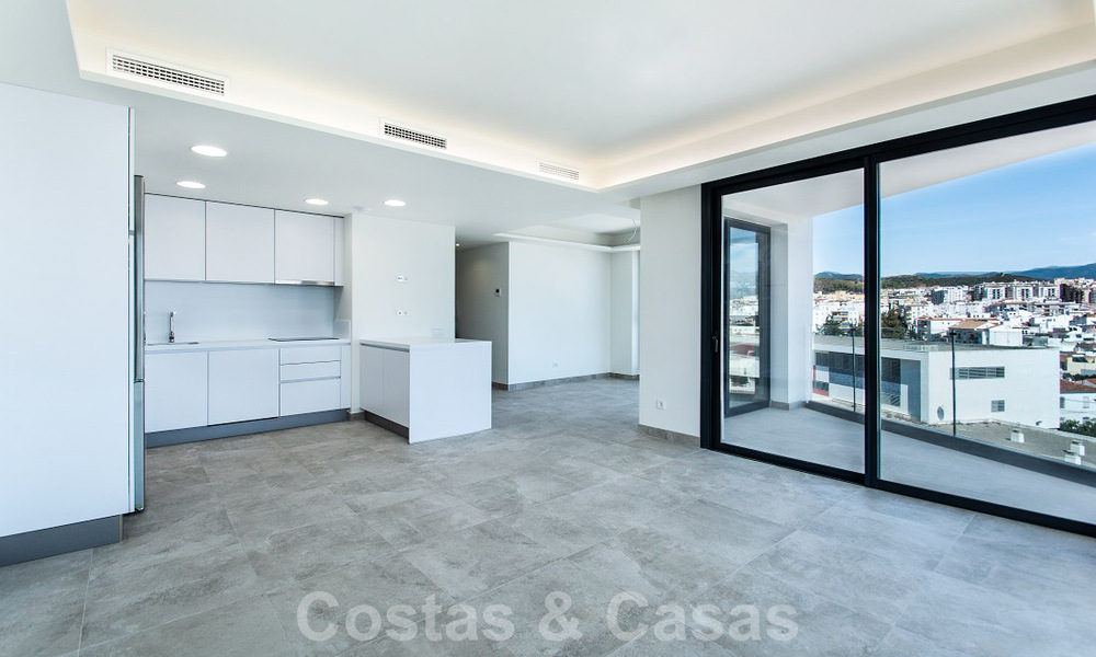 Elegant modern appartement met zee- en stadszicht te koop in het centrum van Estepona 32244