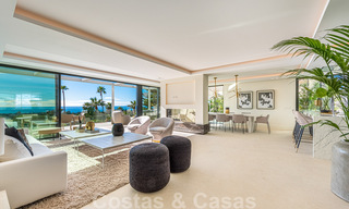 Elegante en ruime moderne nieuwe villa te koop met prachtig panoramisch zeezicht in Elviria, Marbella 32319 