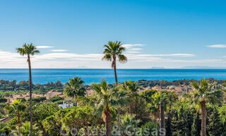 Elegante en ruime moderne nieuwe villa te koop met prachtig panoramisch zeezicht in Elviria, Marbella 32326 