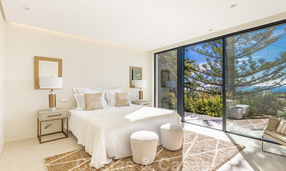 Elegante en ruime moderne nieuwe villa te koop met prachtig panoramisch zeezicht in Elviria, Marbella 32329