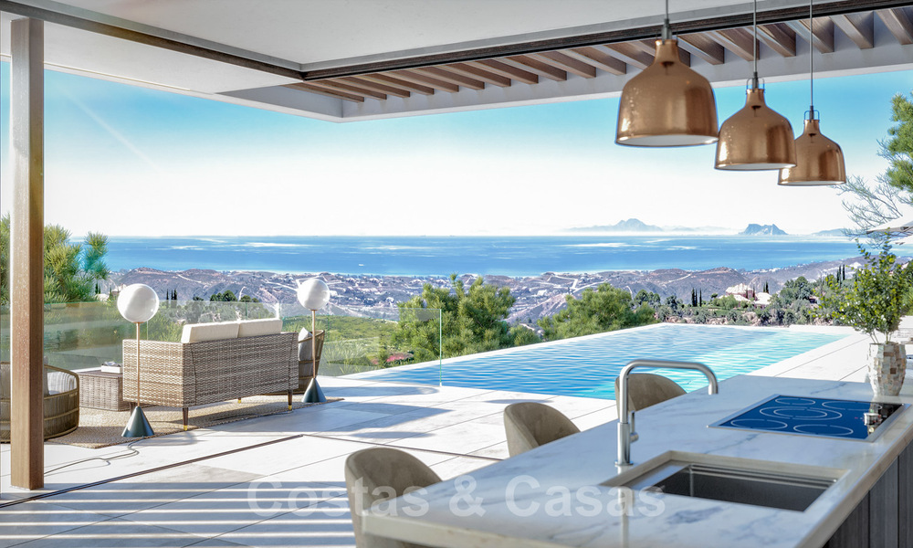 Bouwgronden voor nieuwbouw villa’s met spectaculair uitzicht op de golf, het meer, bergen en de zee tot aan Afrika, in een afgeschermd golfresort te koop in Benahavis - Marbella 32432