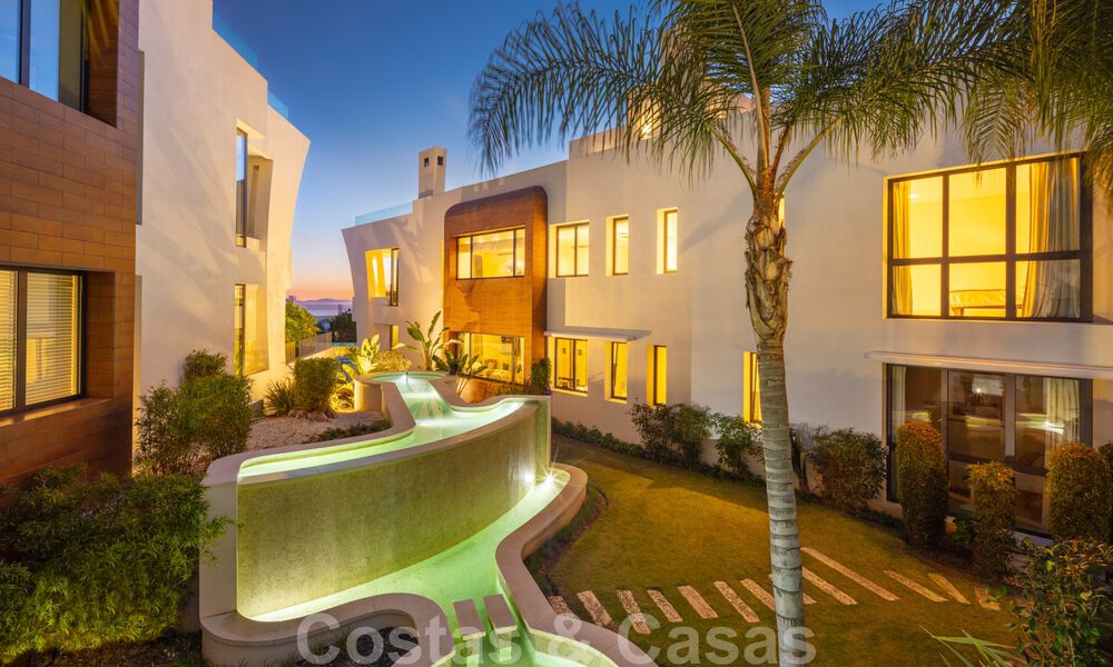 Ruim, modern design penthouse appartement met prachtig zeezicht te koop in Sierra Blanca op de Golden Mile, Marbella 32667