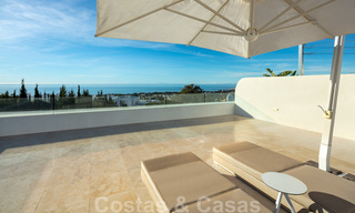 Ruim, modern design penthouse appartement met prachtig zeezicht te koop in Sierra Blanca op de Golden Mile, Marbella 32669 